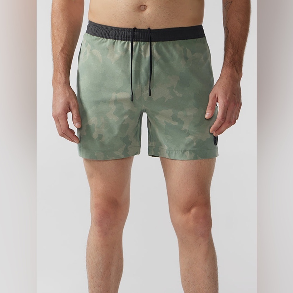 Chubbies Gym Swim Hybrid Short The You Cant See Mes 5.5" Inseam Sz S Camo NWOT